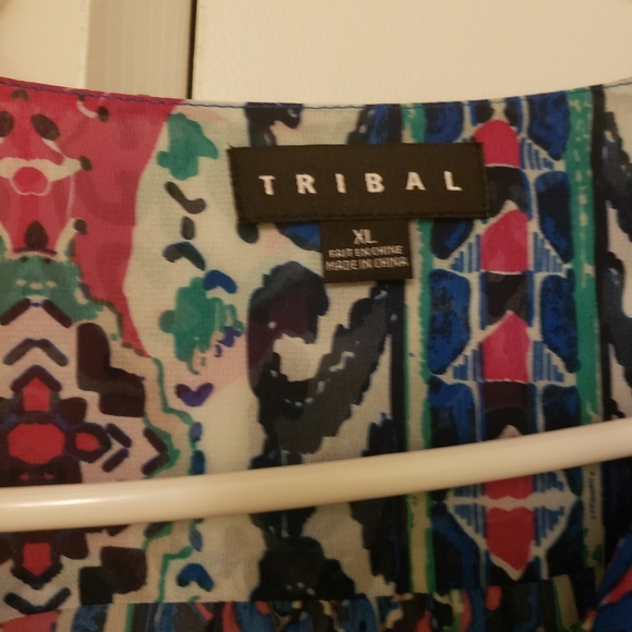 Blouses - Picture 4 of 4